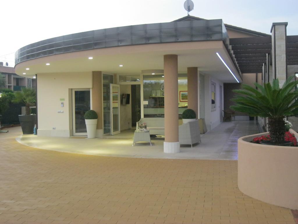 Residence La Margherita Λατζίζε Εξωτερικό φωτογραφία