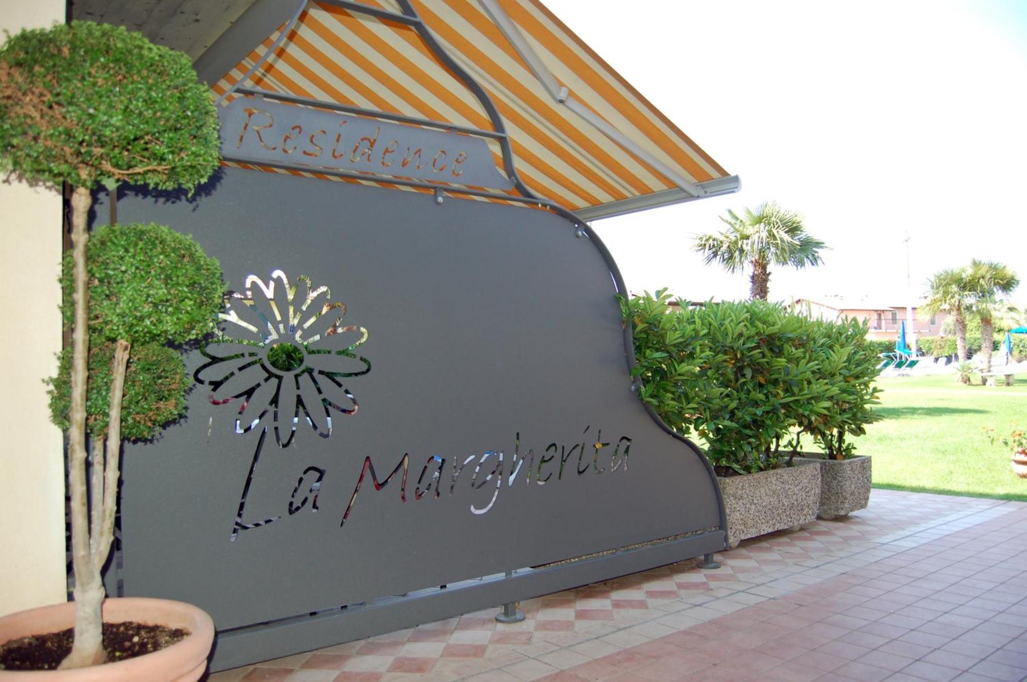 Residence La Margherita Λατζίζε Εξωτερικό φωτογραφία