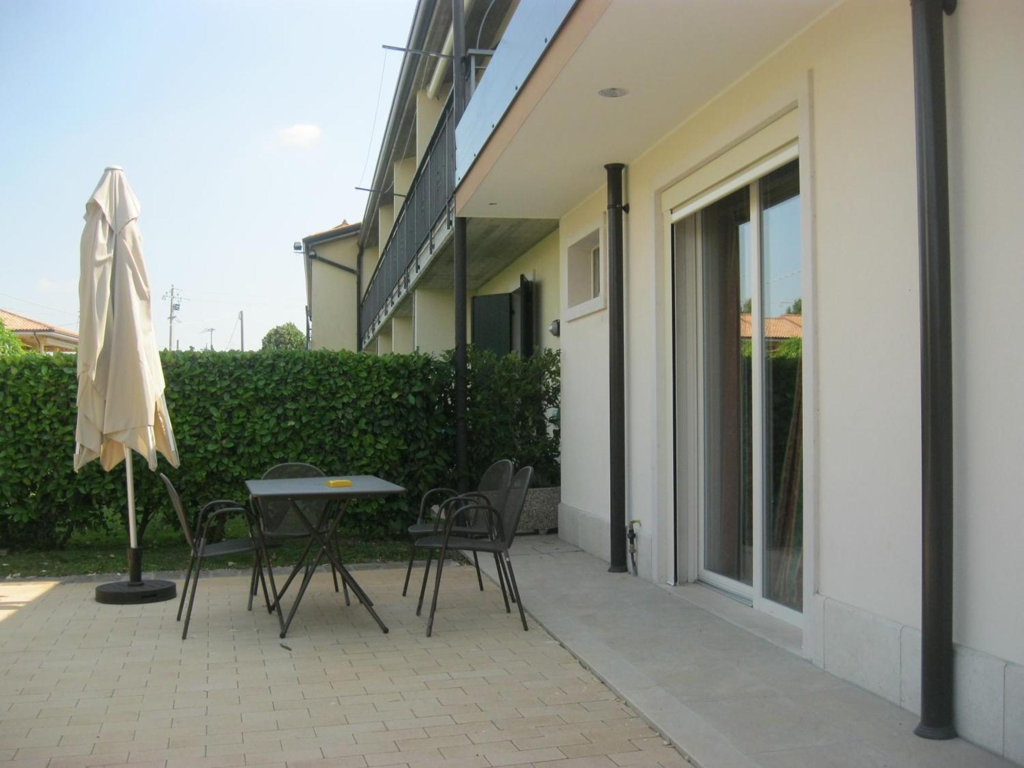 Residence La Margherita Λατζίζε Δωμάτιο φωτογραφία