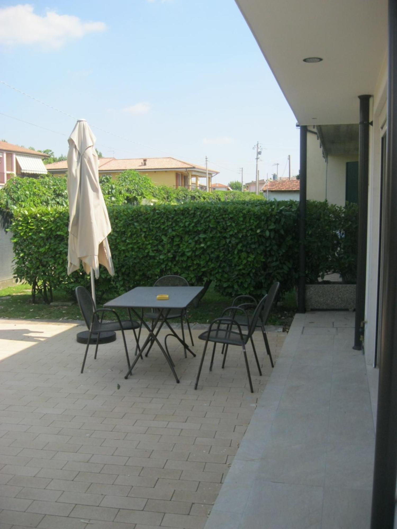 Residence La Margherita Λατζίζε Δωμάτιο φωτογραφία