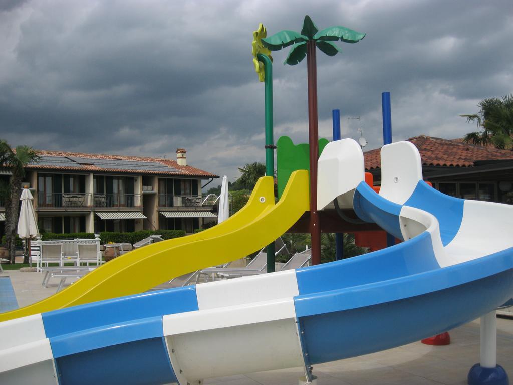 Residence La Margherita Λατζίζε Εξωτερικό φωτογραφία
