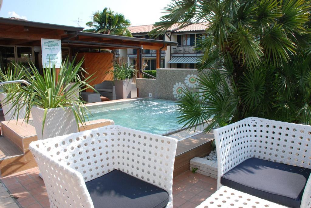 Residence La Margherita Λατζίζε Εξωτερικό φωτογραφία