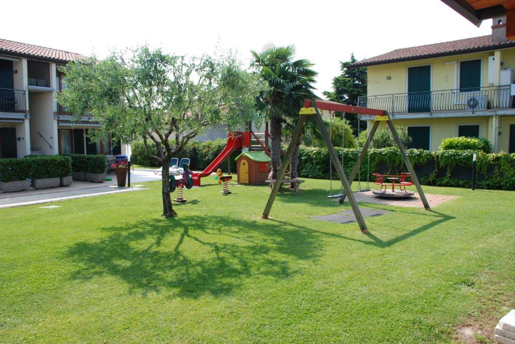 Residence La Margherita Λατζίζε Εξωτερικό φωτογραφία