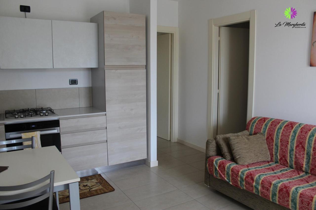 Residence La Margherita Λατζίζε Εξωτερικό φωτογραφία