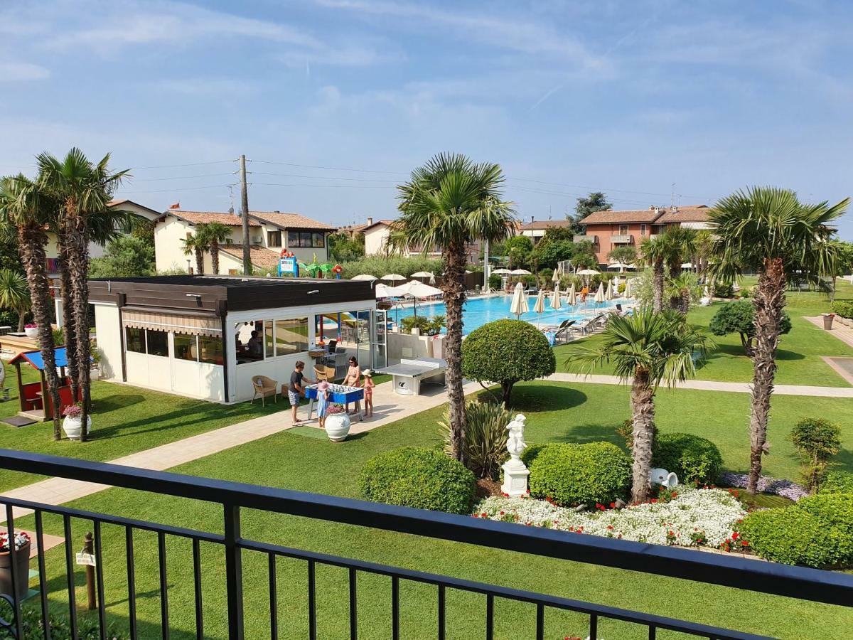 Residence La Margherita Λατζίζε Εξωτερικό φωτογραφία
